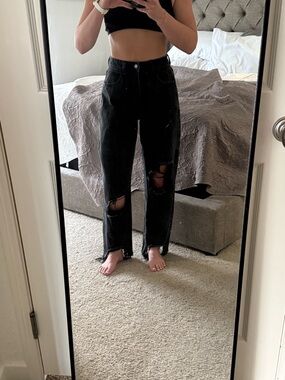 PrettyLittleThing Black Ripped Straight Leg Jeans